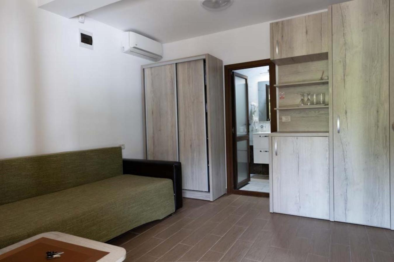 Anca Hotel Saturn Bagian luar foto